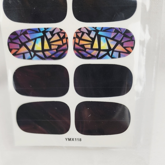 3 FOR $13 🔥 Trendy Self Adhesive Nails Wrap - Picture 3 of 5